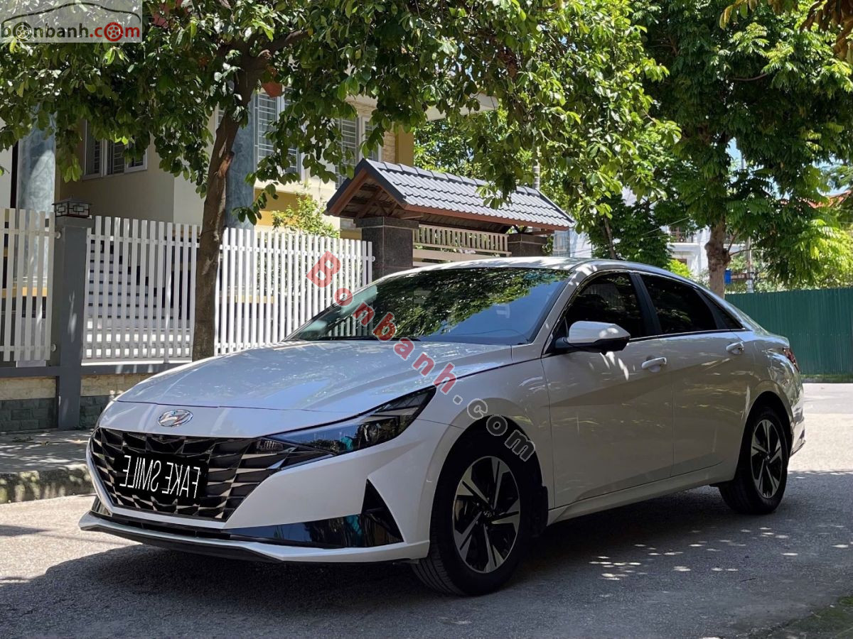 Hyundai Elantra 1.6 AT Đặc biệt 2023