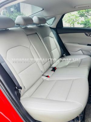 Xe Kia Cerato 1.6 AT Luxury 2019