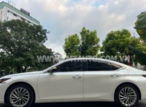 Xe Lexus ES 250 2022