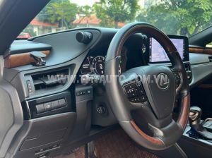 Xe Lexus ES 250 2022