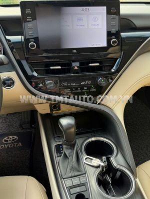 Xe Toyota Camry 2.0Q 2022