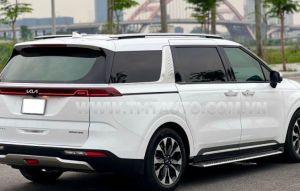 Xe Kia Carnival Signature 2.2D 2022