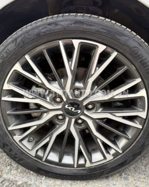 Xe Kia K3 Premium 2.0 AT 2024