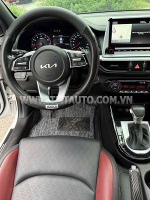 Xe Kia K3 Premium 2.0 AT 2024