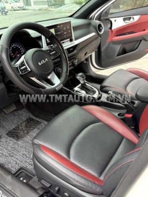Xe Kia K3 Premium 2.0 AT 2024