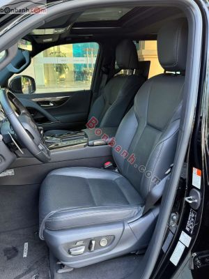 Xe Lexus LX 600 Urban 2023